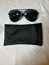 Quay Aviator Sunglasses With Soft Case Gently Used
