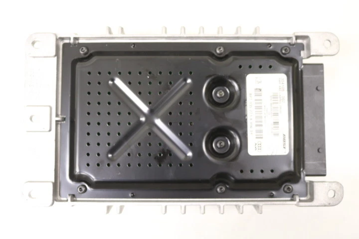 AUDI A3 8P CONVERTIBLE AMPLIFICADOR BOSE SISTEMA DE SONIDO AMPLIFICADOR 8P703... - Imagen 4 de 4