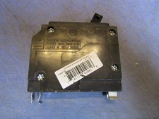 1 – Eaton Corporation CHQ115 SQ-D 15Amp 1-Pole Breaker, Type - square D. NEW 