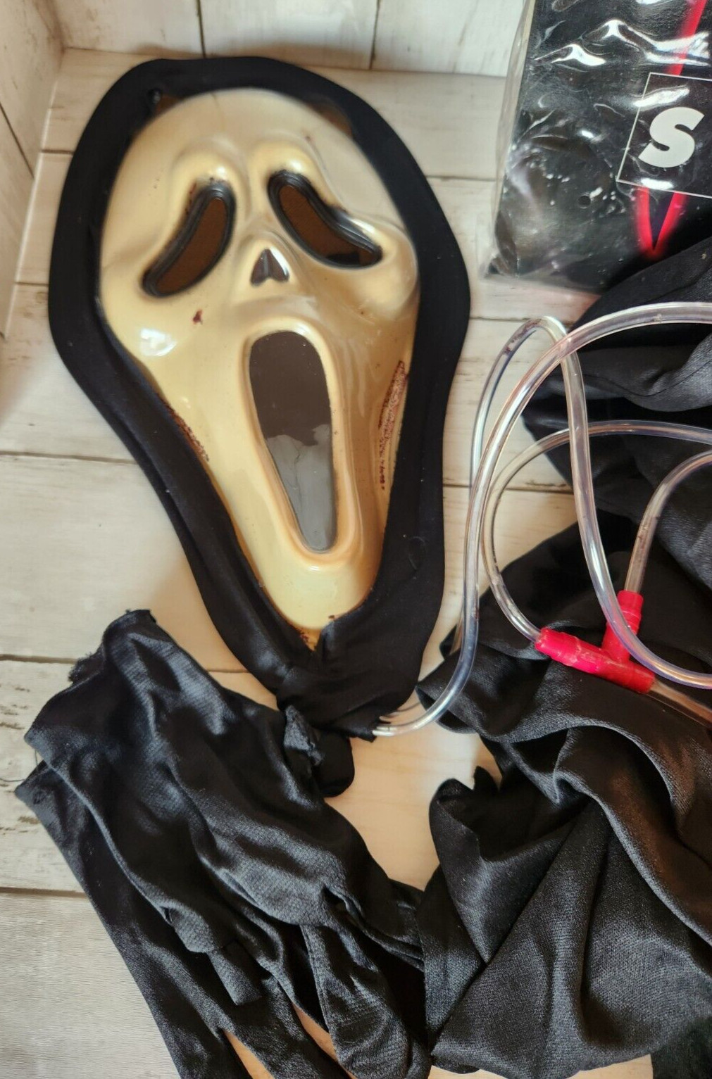 1997 Fun World "Scream" Bleeding Ghost Face Costu… - image 4