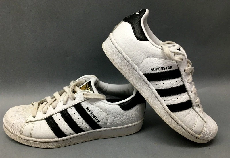 Layouten dyr Nedgang Mens / Boys Adidas Superstar Trainers Black/White Leather / Pumps UK Size 4  | eBay