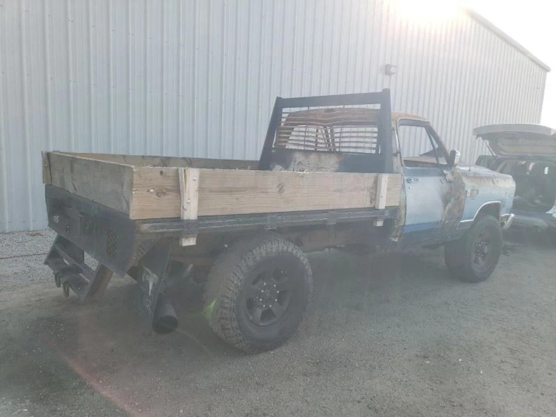 Husillo/nudillo delantero de pasajero con modelos para camioneta Dodge 250 86-93 437098 Foto 3 de 4