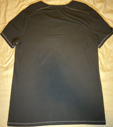 *EXCELLENT* Men’s Rock & Republic Cotton V-Neck T-Shirt M Medium Black - Picture 2 of 4