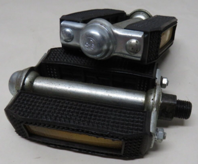 NOS OLD SCHOOL BMX MX MUSCLE BIKE BICYCLE SFE PEDALS 1/2