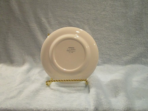 W.S. George Underwood Bread Plate, 014B - Picture 2 of 2