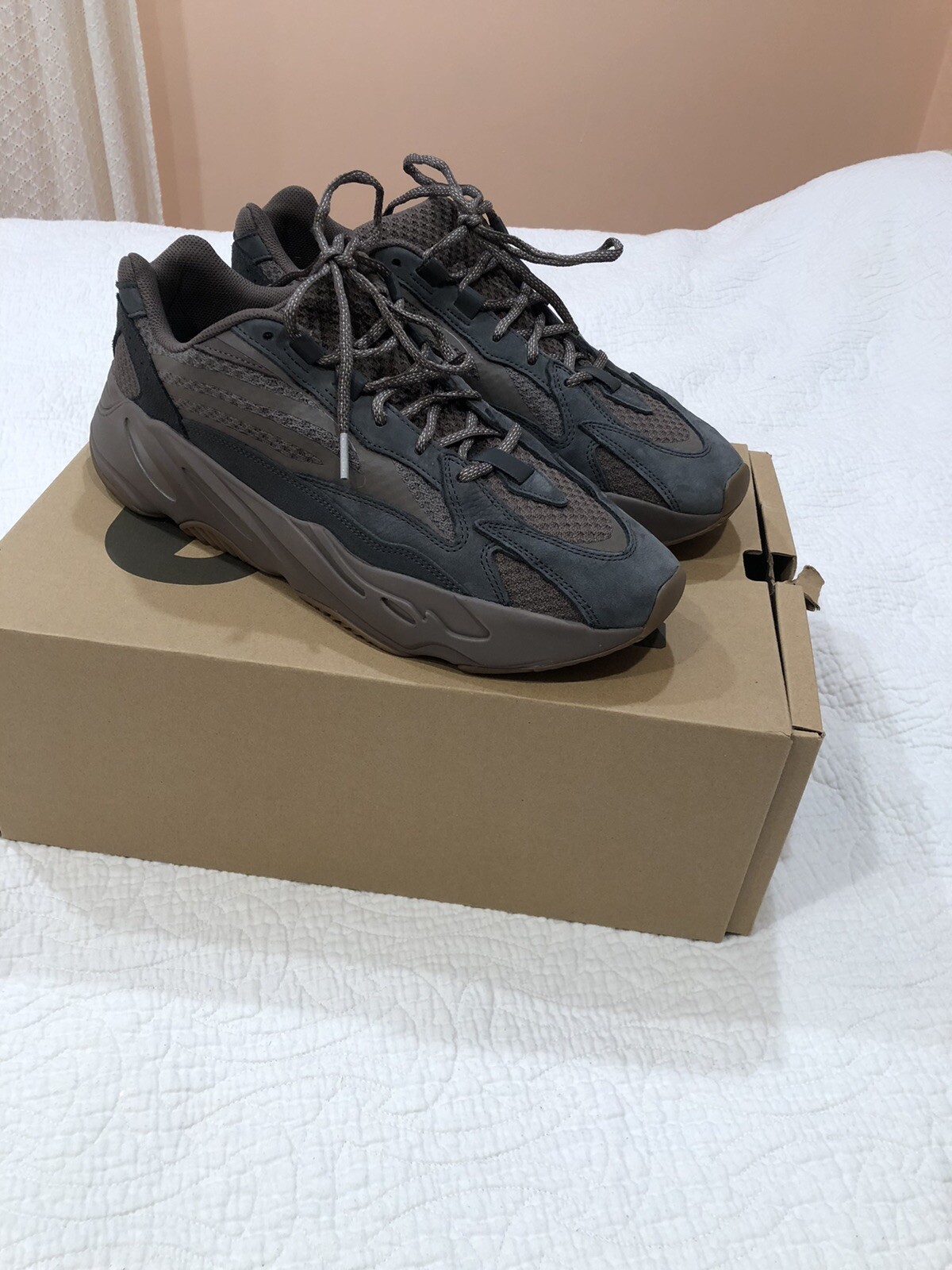 yeezy 800 v2
