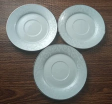 Chris Madden JCP For the Home Collection 3 saucers silver & white EUC