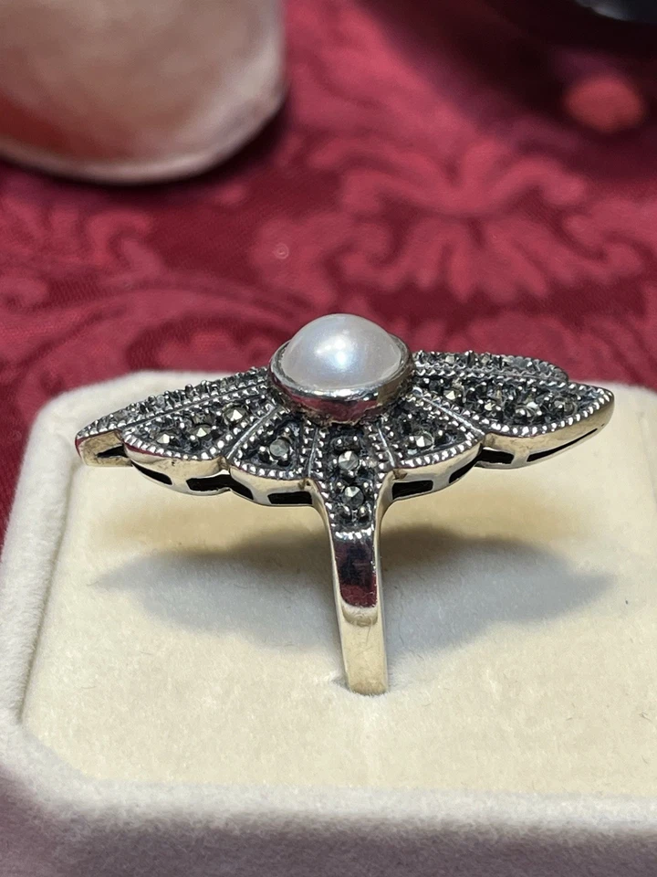 Vintage Sterling Silver .925 J&J Luminous Pearl Ring & Marcasite On Wide Flower - Image 2 of 4