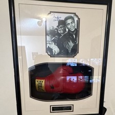 Everlast Muhammad Ali Signed Boxing Glove Display Muhammad Ali vs Sonny Liston.