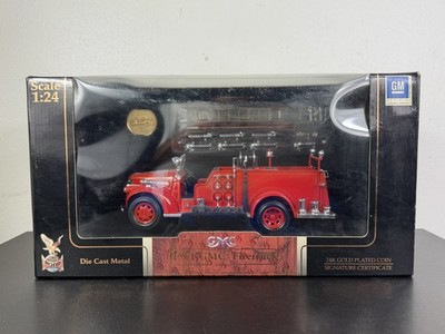Yat Ming Road Signature 1941 GMC Firetruck, 1:24 Scale w/24K Gold Plated Coin