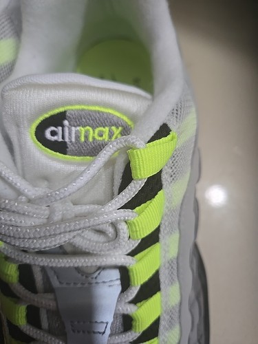 Taglia 13 Nike Air Max 95 OG 2015 Neon ๐ฉถ๐ค๐15 NUOVE R U FIN KDIN ME?!๐๐ค๐ฉถ - Foto 18 di 21