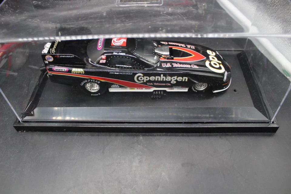 Action, Copenhagen, Ron Capps 1:24 sc.1997 Camaro Funny Car, L.E. Foto 3 de 3