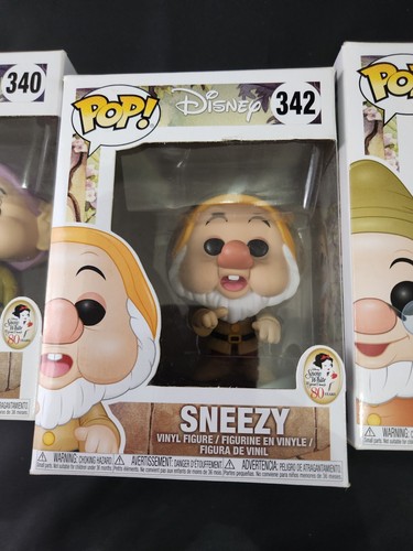 Funko Pop! Disney Schneewittchen & die sieben Zwerge Dopey Doc Sneezy Bashful Set 4 - Bild 23 von 24