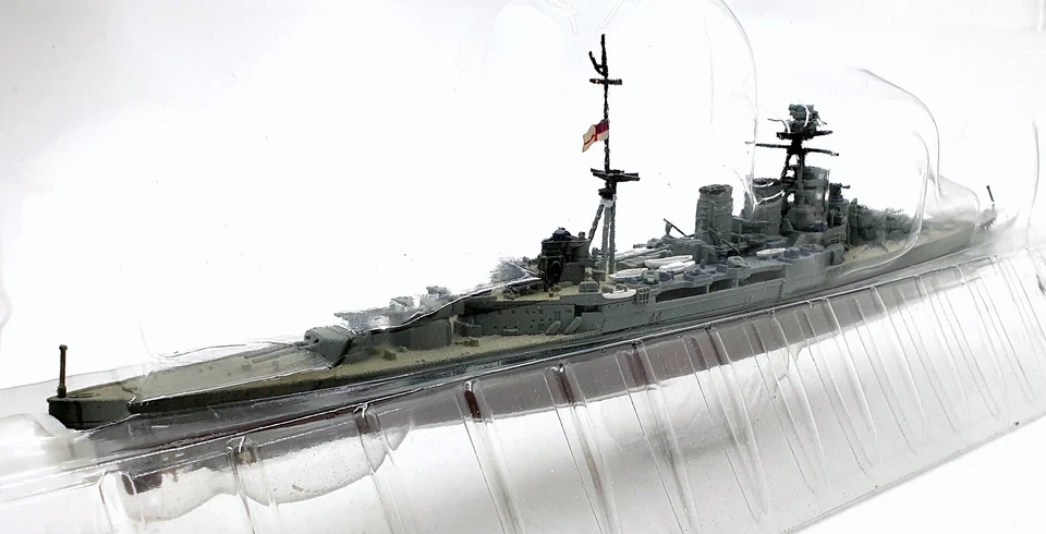 Forces Of Valor 1/700 Scale 86002 - HMS Battlecruiser Hood Denmark Straight 1941 - Image 2 of 4