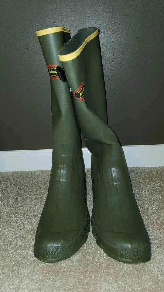 Size 18 rubber best sale boots