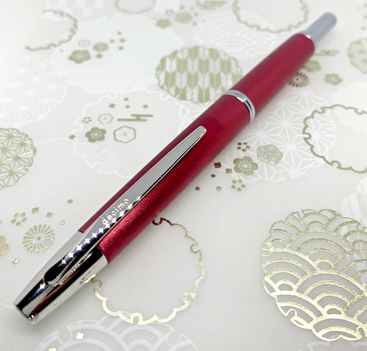 Gold, 18K Nib Medium (M) Nib Pilot Collectible Fountain Pens for