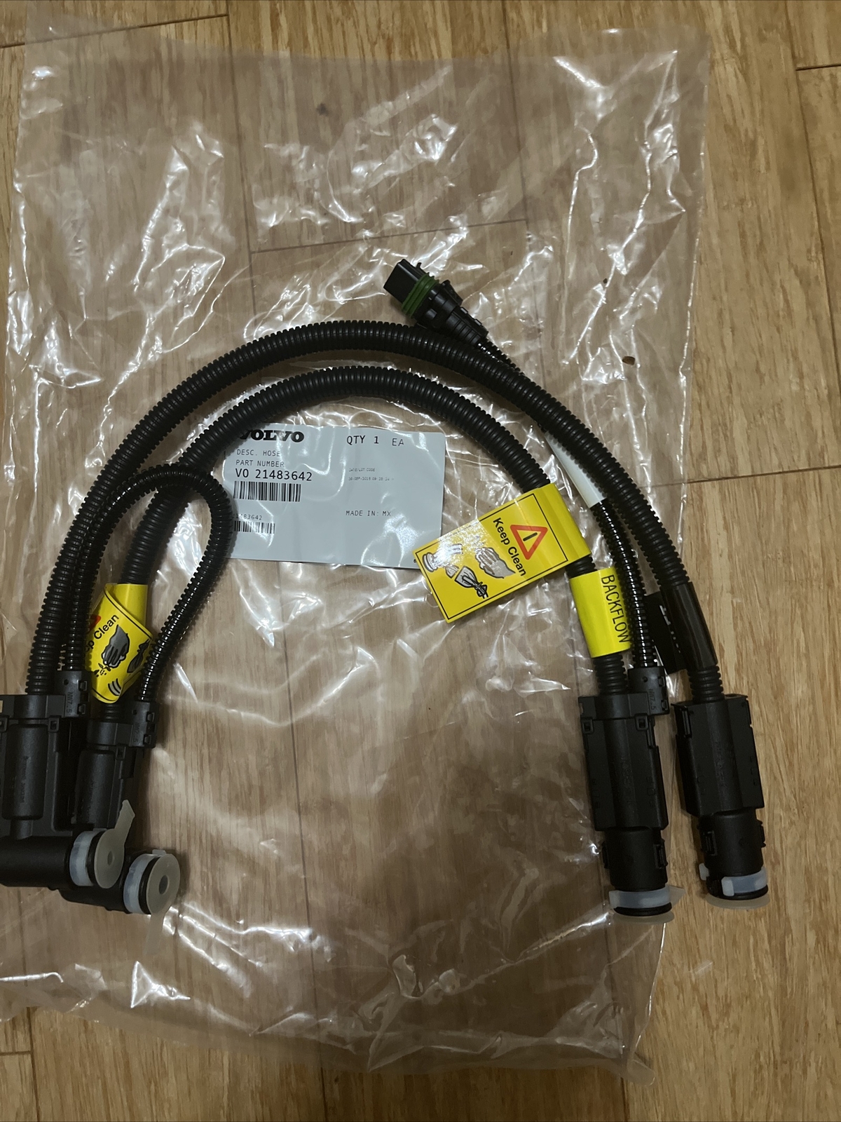DEF Tank to Pump Hose Volvo VNL 21483642 OEM eBay