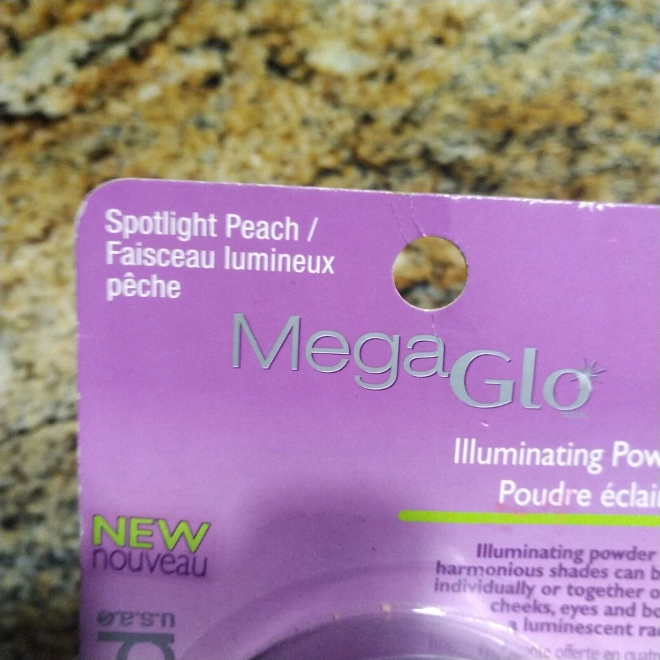Wet n wild MegaGlo Illuminating Powder Color #347 Spotlight Peach NIP Sealed - Image 4 of 4