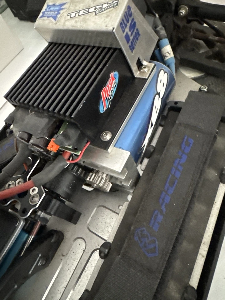 🏎️ Xray XB808 – individueller Renn-Umbau Elektro - Bild 3 von 4