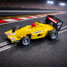 Carrera Professional Car Racing F1 żółty samochód wyścigowy vintage slotcar 1:24
