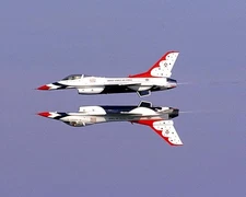 USAF THUNDERBIRDS MIRRORED PASS PHOTOGRAPH PHOTO PRINT