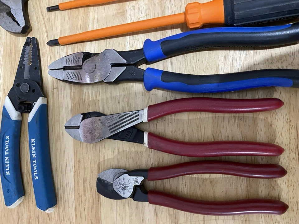 Klein Tool Set - Image 3 of 4