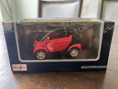 Smart ForTwo City Car Coupe MAISTO Scale 1:33 Motorised No.21103