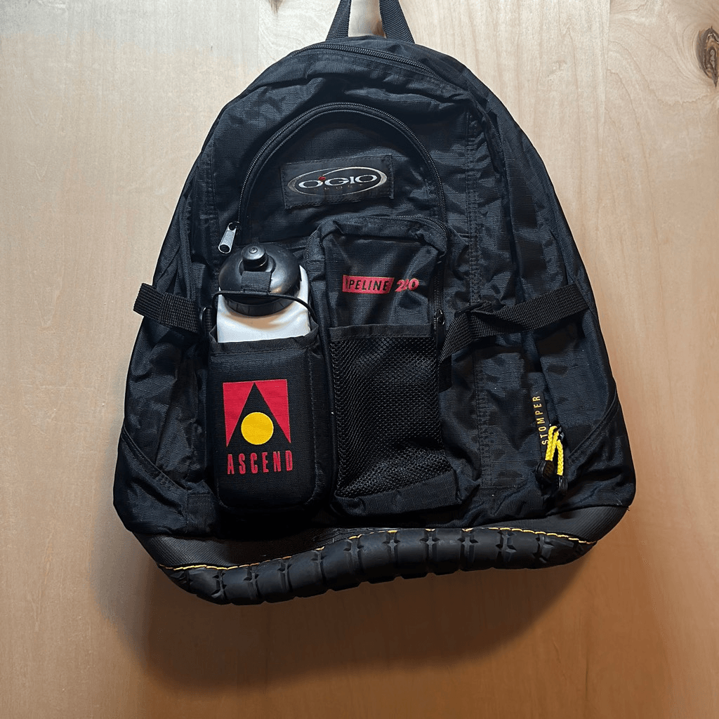 Vintage IGIO Backpack Pipeline 2.0 Hiking/Commuting Backpack  display picture 2