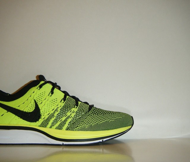 2012 nike flyknit trainer