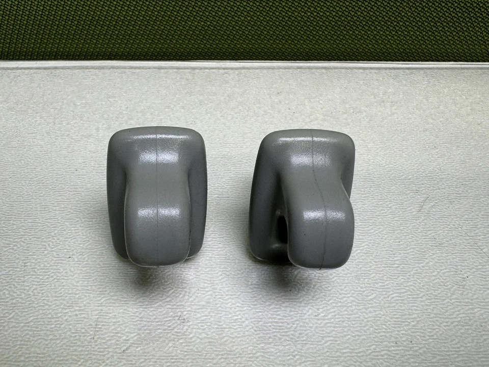 ✅ 2020 SUZUKI SWIFT MK4 A2L SUN VISOR CLIP X2 PAIR •3 - Image 2 of 4