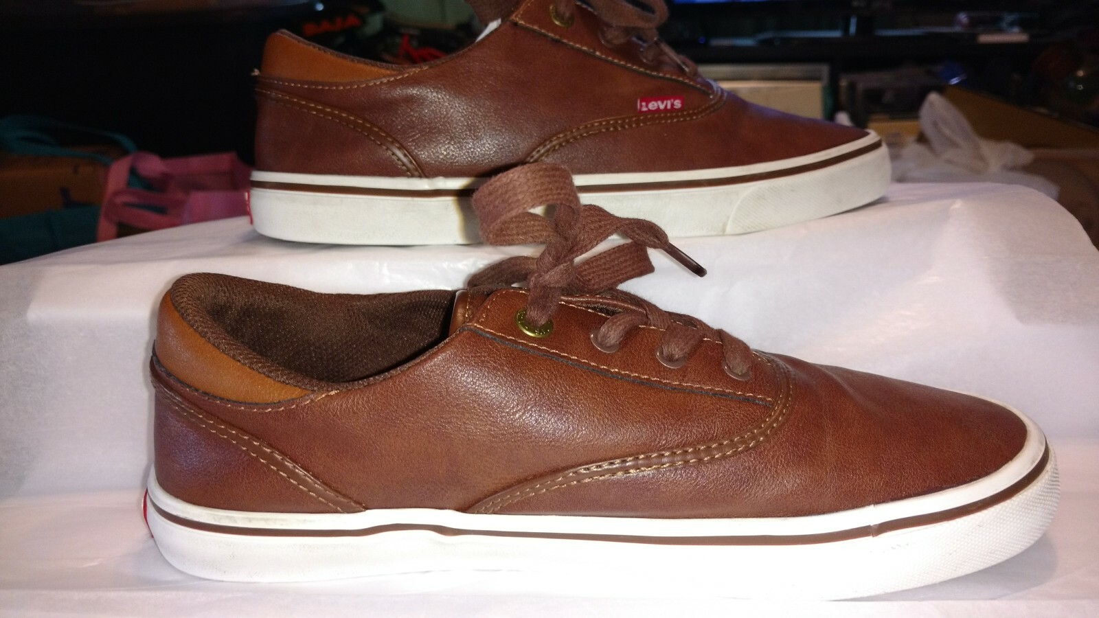 Levi's Brown Faux Leather Tennis Shoes Men's Size 8.5 Gem