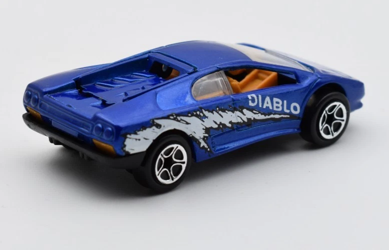 Matchbox Superfast #22 Lamborghini Diablo blu. Prodotto in Thailandia.... - Immagine 2 di 4