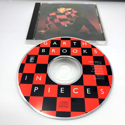   Garth Brooks : In Pieces -   Country Audio CD  *** FAST   SHIPPING!*** 