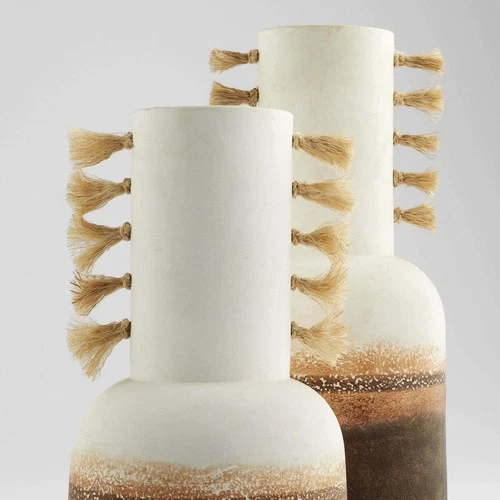 Cyan Design 11548 Margaret 17 X 7 inch Vase, Large - Picture 6 of 9