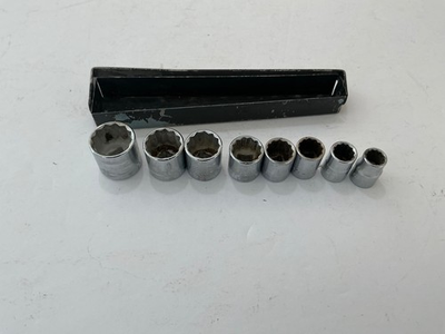 #ad #ad VTG Craftsman =Vamp;VV=8pc 3 8quot; Drive SAE 12pt Socket Set With Medal Holder USA $20.00