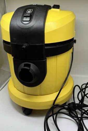 Kärcher Waschsauger SE 4002 Nass-/Trockensauger Teppichreiniger Nasssauger 4L