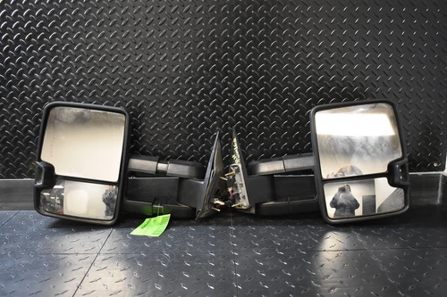 2000 Chevy Silverado 1500 LH & RH Set Aftermarket Power Tow Mirrors (Signal)