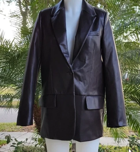 Blazer Zara Marrón Imitación Cuero Grande Talla Pequeña