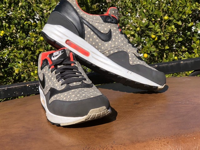 nike polka dot running shoes