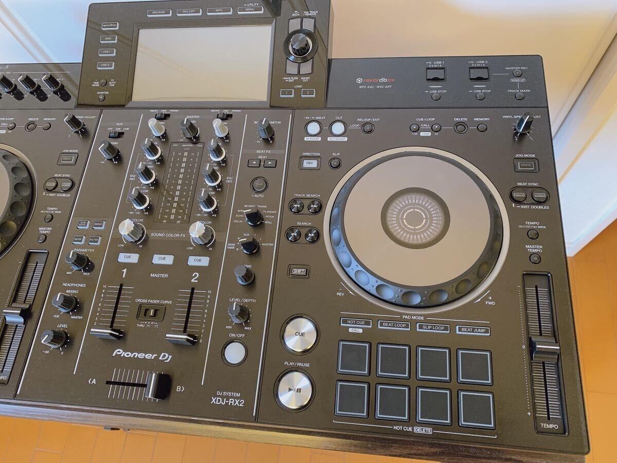 Pioneer XDJ-RX2 XDJRX2 Digital DJ Controller System Touchscreen Rekordbox