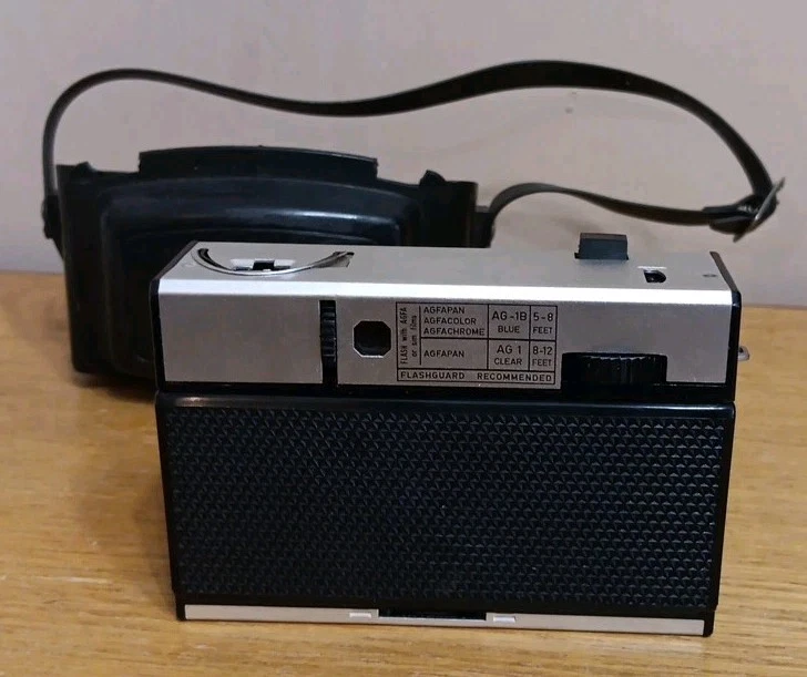 Vintage Agfa 35mm Film Camera  Isoflash-Rapid Isinar Lens Made in Germ UNTESTED  - Image 4 of 4