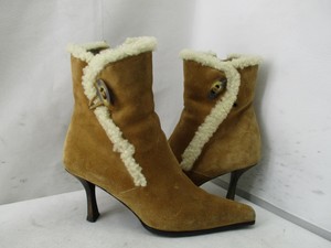 stuart weitzman fur lined boots