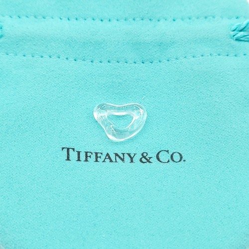 Sacchetto ciondolo piccolo cuore aperto intagliato a mano cristallo di rocca Tiffany & Co Peretti - Foto 2 di 8