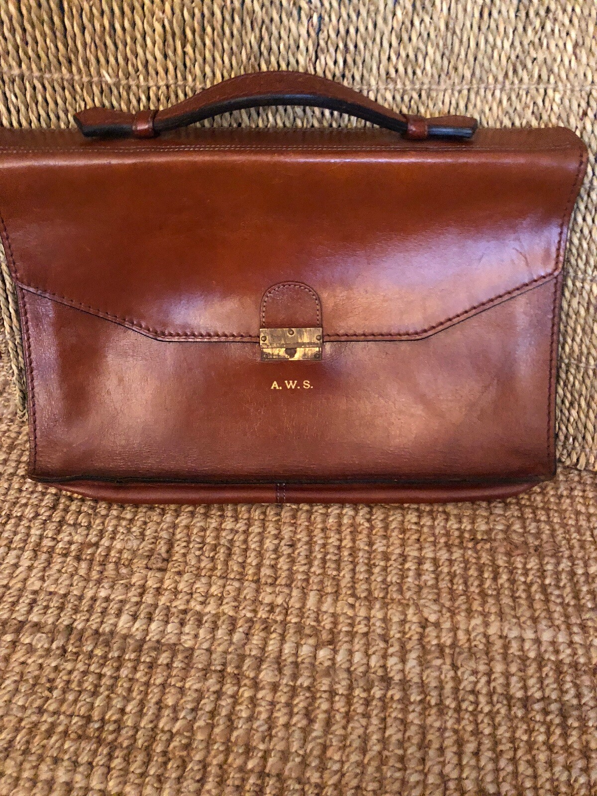 Leather Briefcase/Portfolio Genuine Leather. Size 16x… Gem