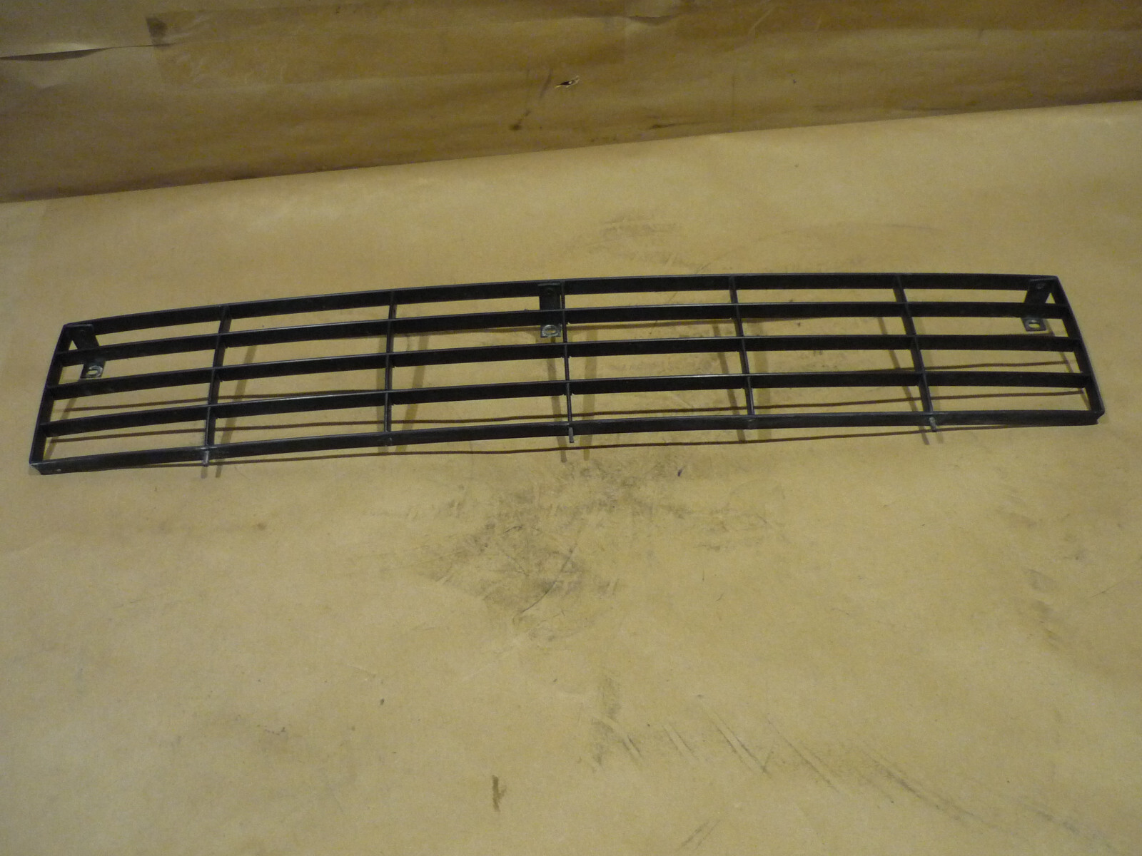 Ferrari Testarossa - Front Grille  - P/N 61488200