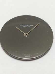 Dial with hands / Audemars Piguet / with movement holder / Used