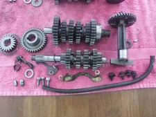 HONDA NSR 125 JC22 ENGINE GEARBOX GEAR SETS & JOB LOT OF PARTS (P)