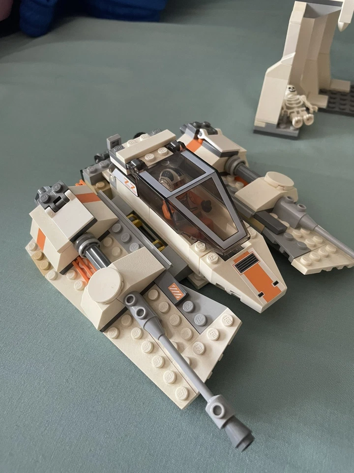 LEGO Star Wars 8089 Hoth Wampa Cave, foto 4 de 5