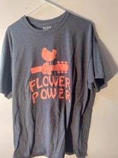 USED FLOWER POWER Woodstock Size  Xl GILDAN T Shirt