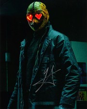 Yoson An Autographed Heart Eyes 8 x 10 Photo 2
